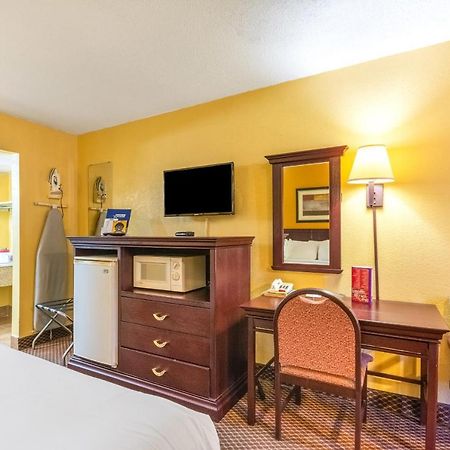Americas Best Value Inn Of Elk City Exterior foto