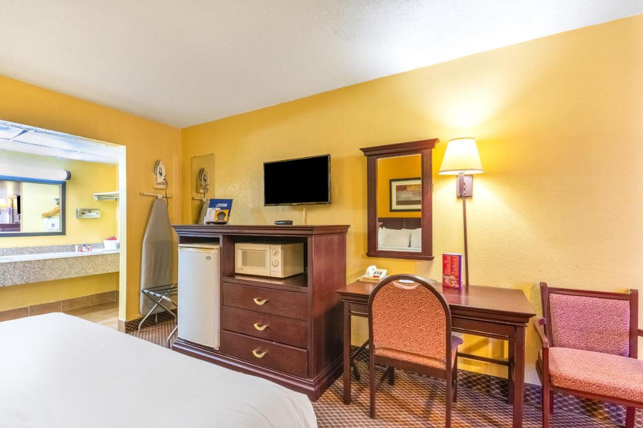 Americas Best Value Inn Of Elk City Exterior foto
