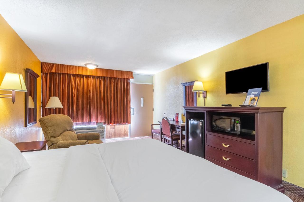 Americas Best Value Inn Of Elk City Exterior foto