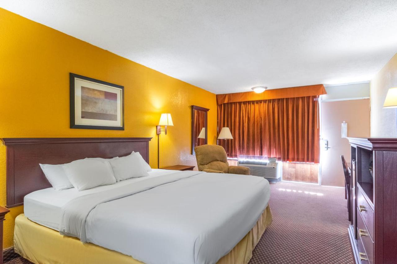 Americas Best Value Inn Of Elk City Exterior foto